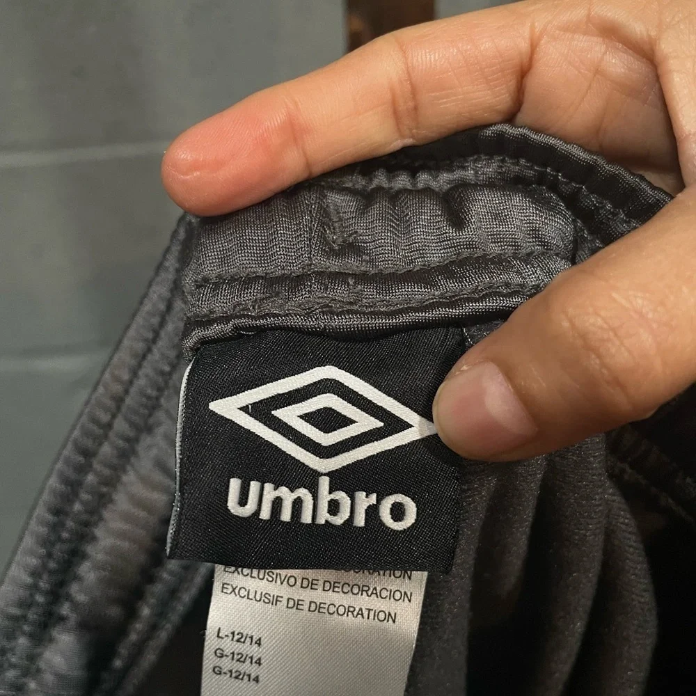Umbro Charcoal Pants with Geometric White Stripe